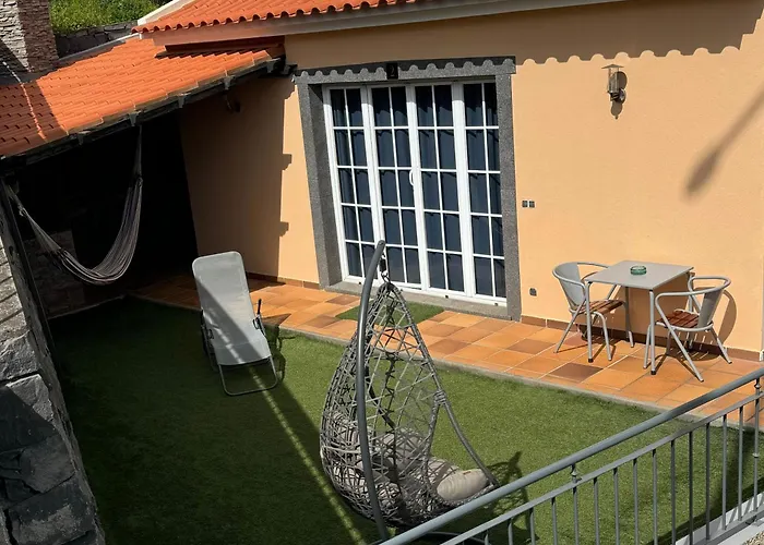 Alforra 2-centro-praias-levadas * Camara de Lobos